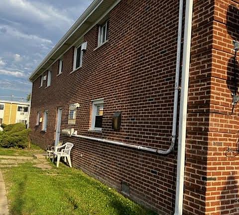 5th image of 14432 Jefferson Ave