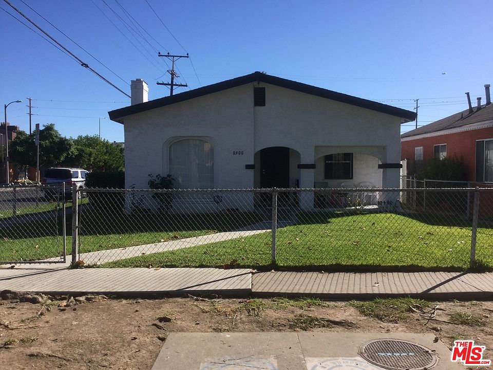 1st image of 8900 S Manhattan Pl