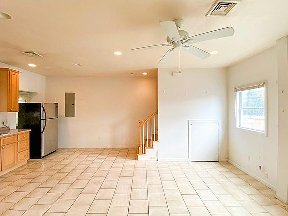 5th image of 23 Lucia Ave #B