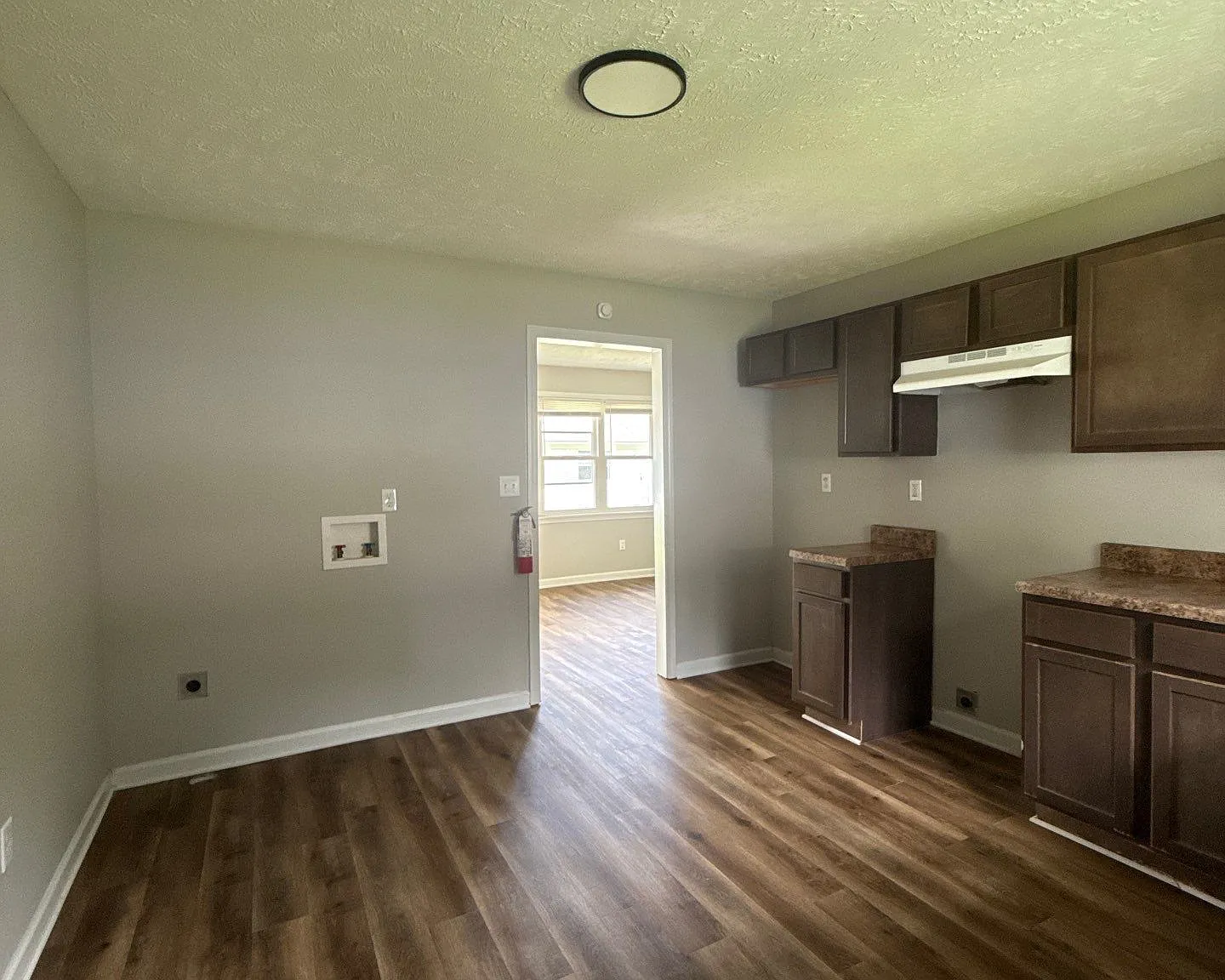 916 Monroe #3, Brownsville - Unit 1 — Photo 4