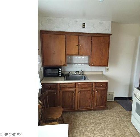 2nd image of 12535 Bennington Ave