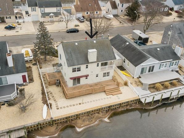 78 Top Sail Court, Bayville, NJ 08721