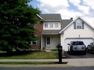 112 Scotty Dr, Easton, PA 18045