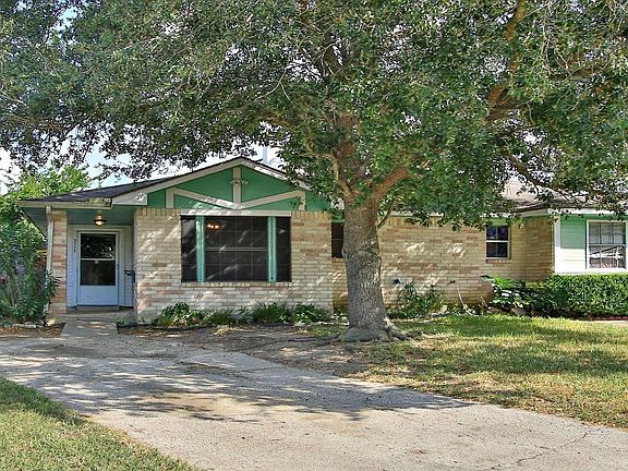 2nd image of 3111 Oak Rock Cir