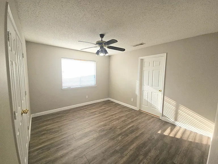 4605 Buffalo Bend Pl — Photo 22