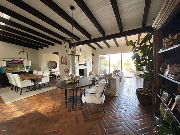 4th image of 1114 E Ocotillo Cir