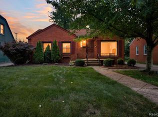 4246 Elmwood Ave, Royal Oak, MI 48073