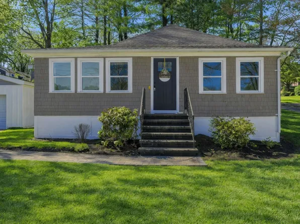 47 MILLVILLE Street, Salem, NH 03079