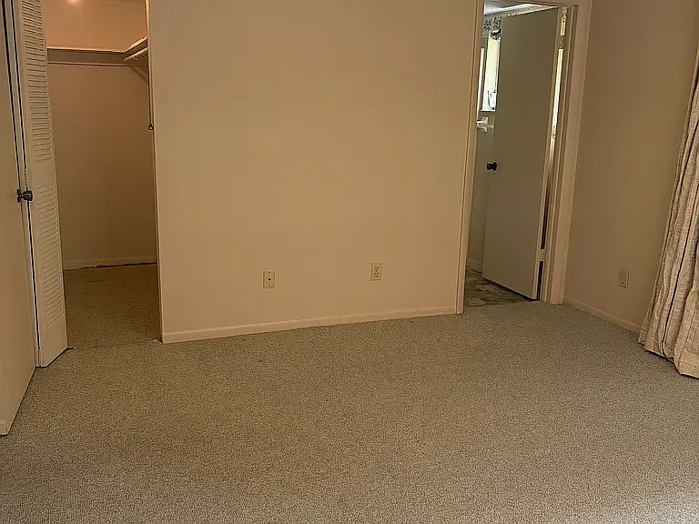 400 El Camino Dr #203 — Photo 9