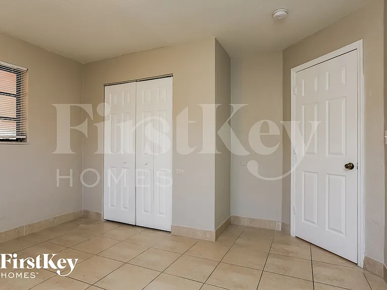 731 NW 175th Dr — Photo 12