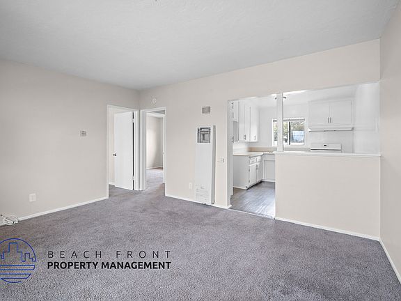 3rd image of 2922 E 15th St APT 6
