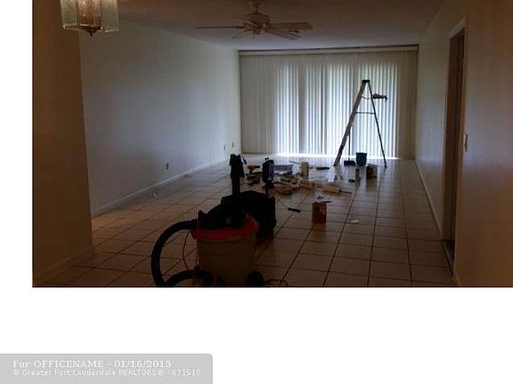 4th image of 1900 Palmland Dr APT B
