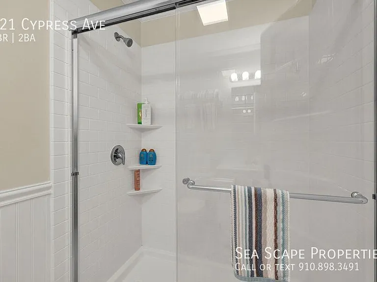 121 Cypress Ave — Photo 17