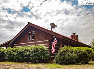 394 Red Bird Rd, Spruce Pine, NC 28777