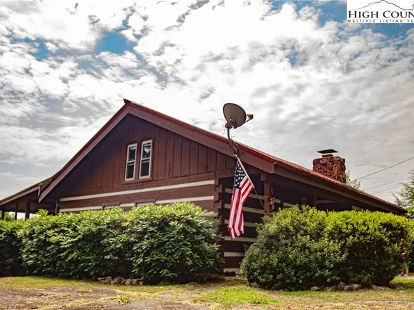 394 Red Bird Road, Spruce Pine, NC 28777