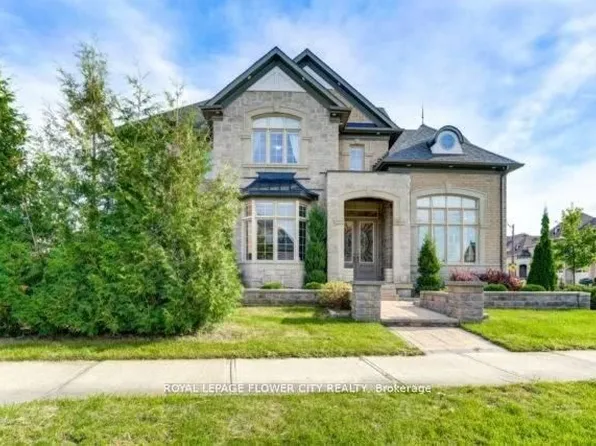 51 Degrey Dr, Brampton, ON L6P 3X7