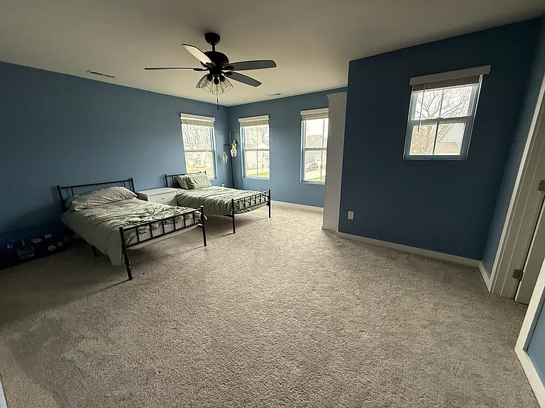 English Oak Dr — Photo 46