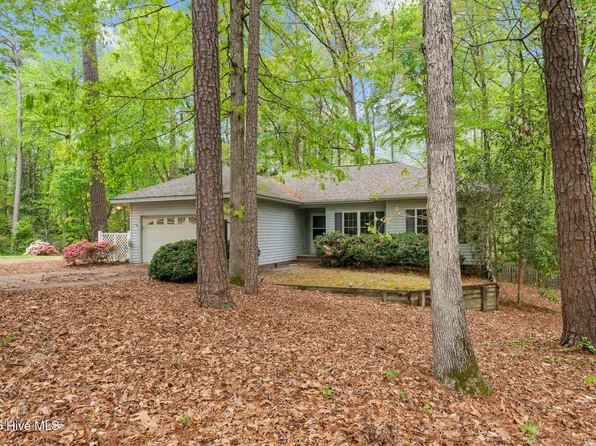 2406 Overbrook Lane, Sanford, NC 27330