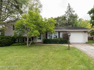 1673 Highland Ave, Northbrook, IL