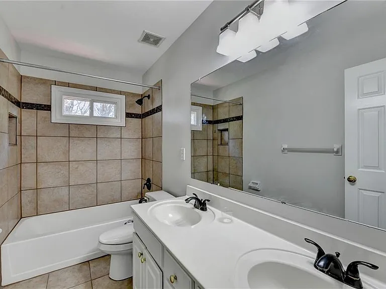 2835 Crestmont Ct — Photo 44