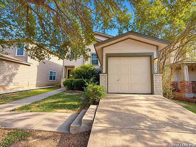 3 bed, 2.5 bath, 1605 sqft, $1,600 — Photo 2