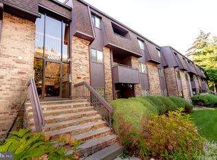 2523 Old Stone Mill Dr, Cranbury, NJ 08512