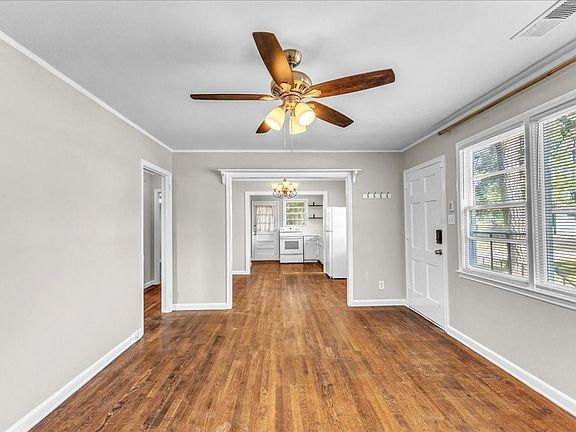 4th image of 2301 Laroche Ave