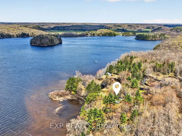 1039 Wonder Beach Rd, Muskoka Lakes, ON P0B 1M0