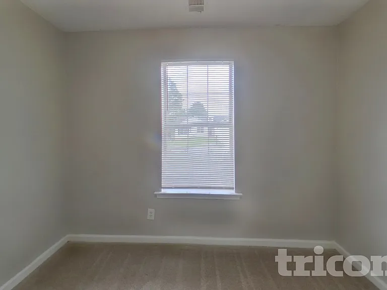 653 Windy Way — Photo 12