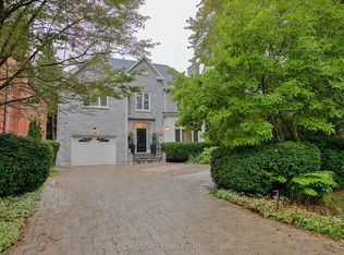 108 Yonge Blvd, Toronto, ON M5M 3H1