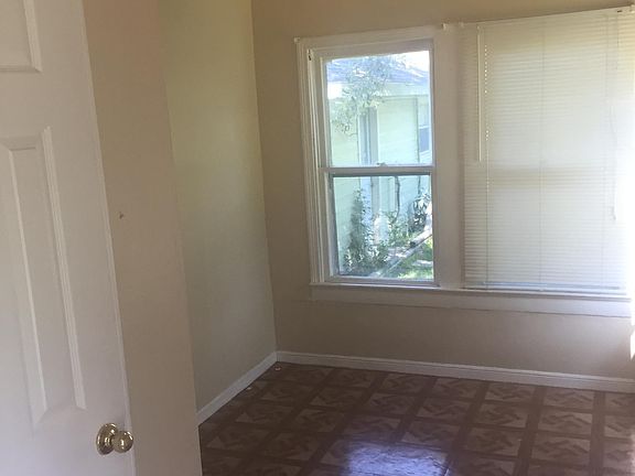 5th image of 107 Wilburn Dr