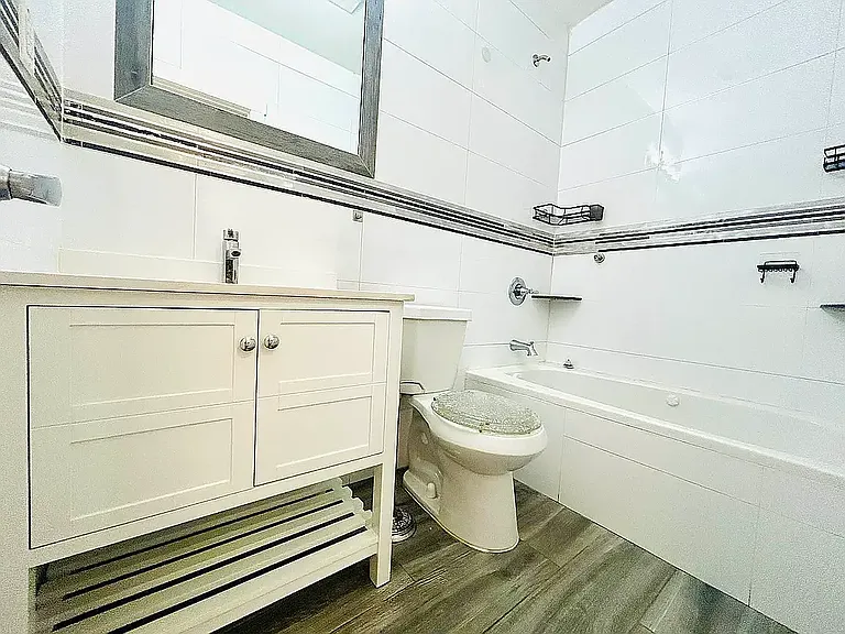 2415 Dean St #1 — Photo 14