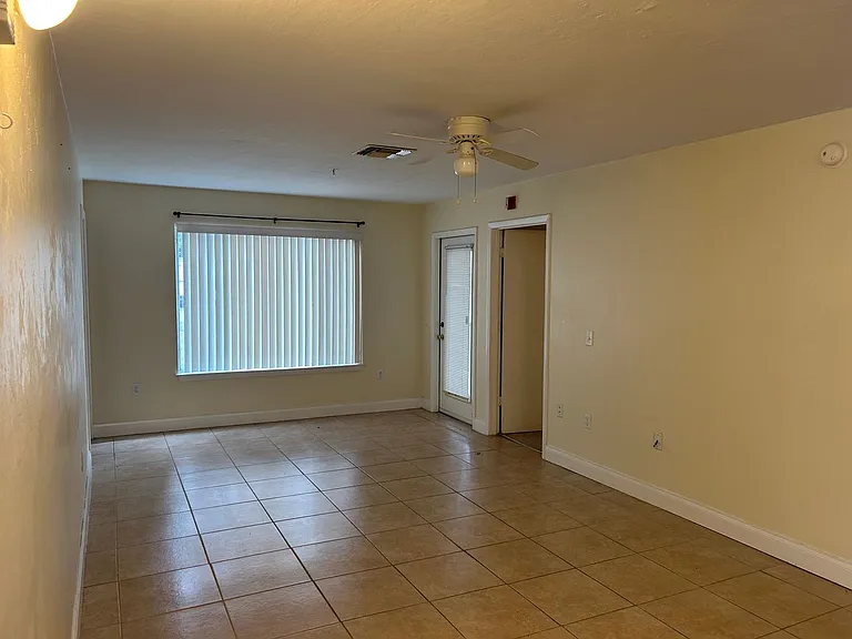 3800 SW 20th Ave #501 — Photo 7