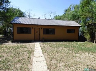 229 Ponil St, Raton, NM 87740