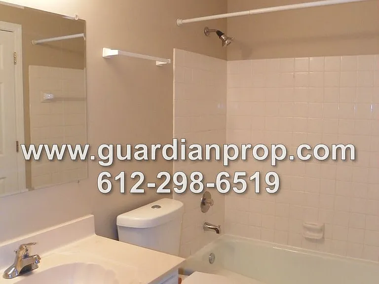 6852 Macbeth Cir — Photo 9