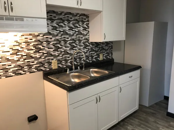 308 Green St APT D, Emporia, VA 23847