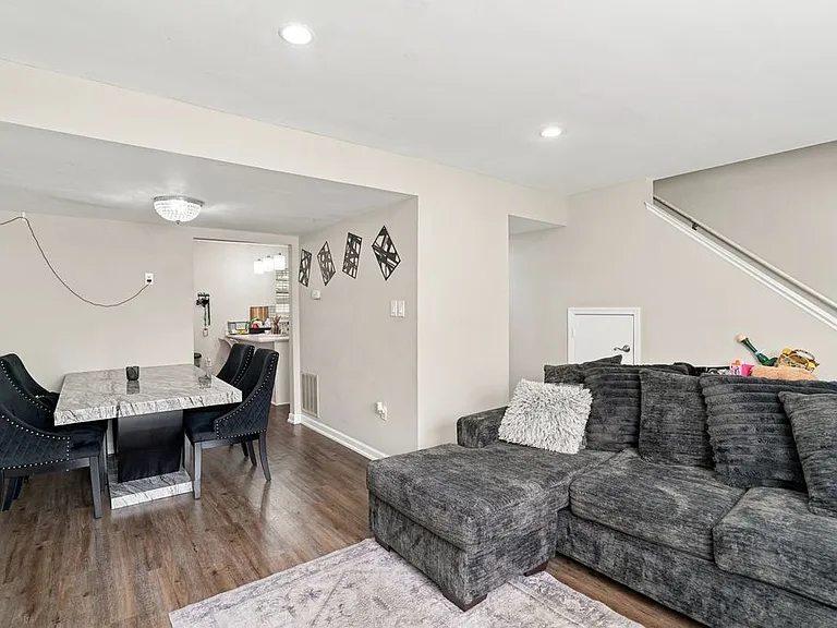 4181 Bluebird Dr — Photo 2