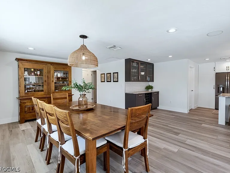 1029 Wittman Dr — Photo 16