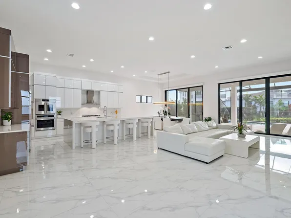 13159 Artisan Circle, Palm Beach Gardens, FL 33418