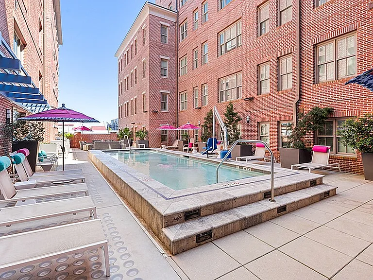 Hoffler Place — Photo 21