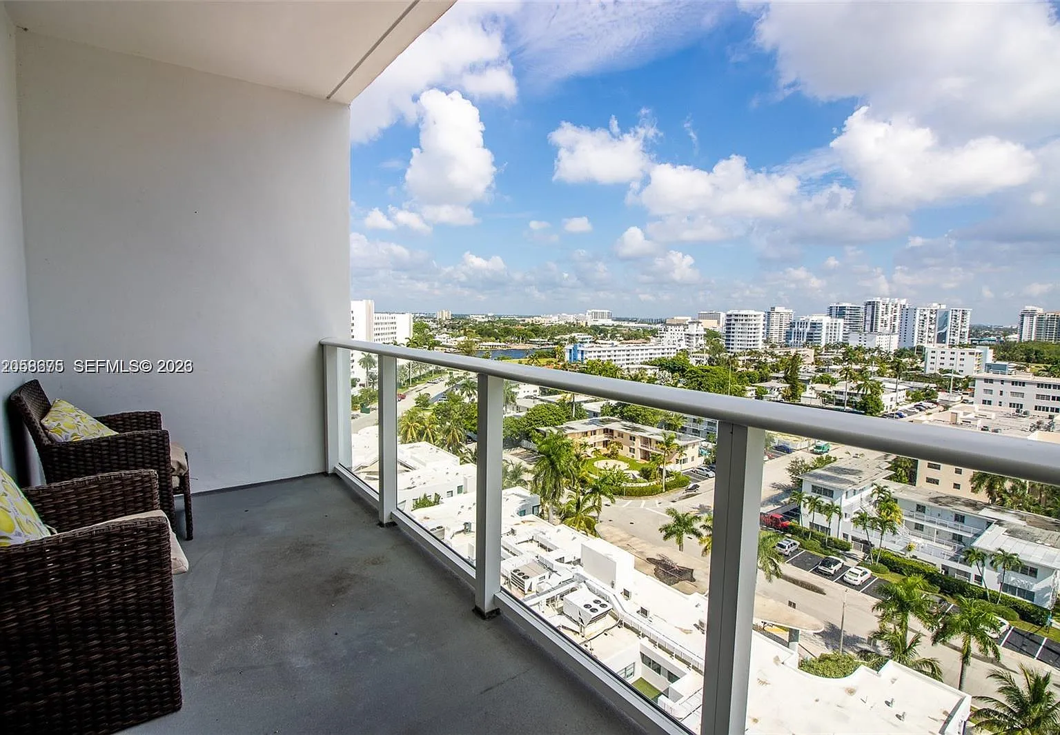 Tiffany House Condo — Photo 2