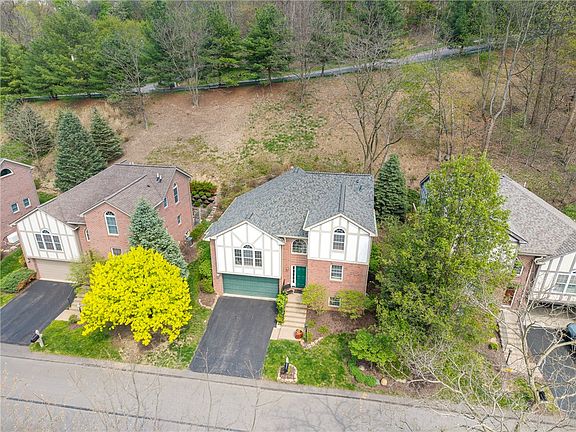 2nd image of 428 Rockledge Dr