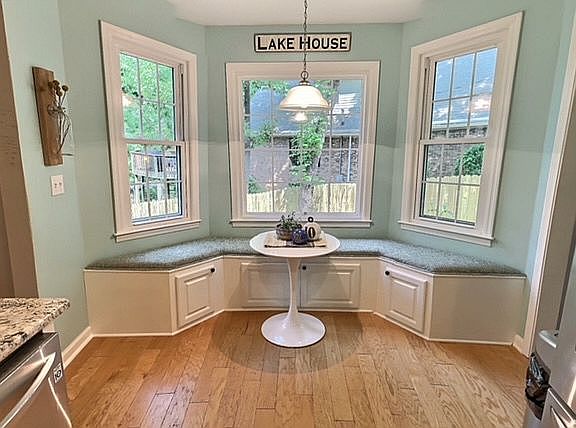Kitchen Bay Window Seat