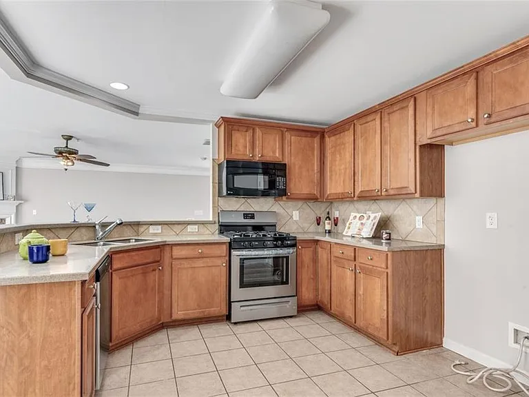 268 Balaban Cir — Photo 6