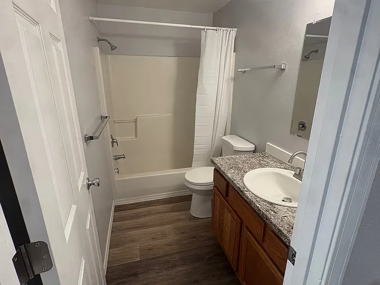 1890 Clay St SE #1890 — Photo 11