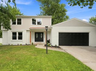 11122 Shalimar Dr, Fort Wayne, IN 46845