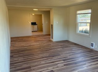 1096 43rd Ave, Sweet Home, OR 97386