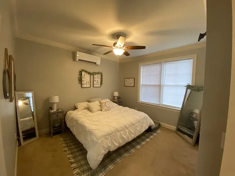 36 N Larchmont Ave — Photo 5