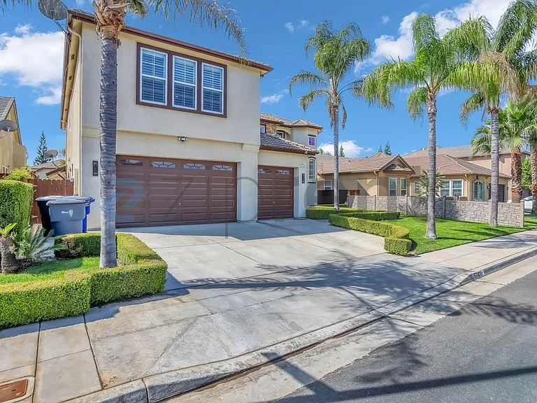 5743 W Chennault Ave — Photo 7