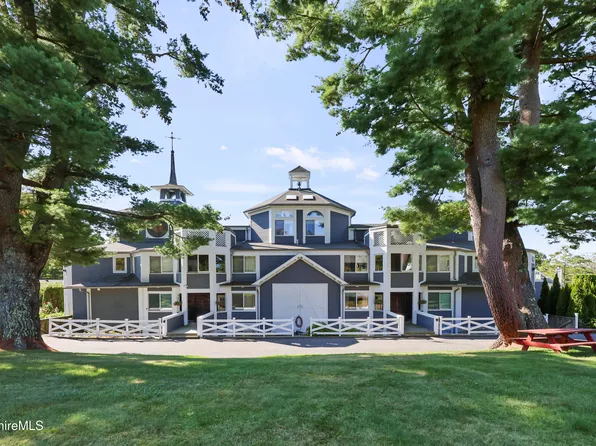 19 Hawthorne Rd #3B, Stockbridge, MA 01262